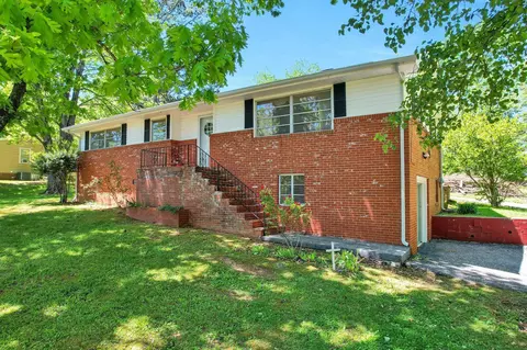 3015 Pine Dr NE, Cleveland, TN 37312