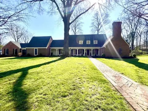 2250 Harris Cir NW, Cleveland, TN 37311
