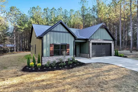 132 White Water Run Ln, Ocoee, TN 37361