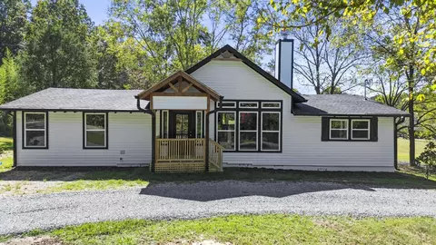 203 Freeman Cir, Benton, TN 37307