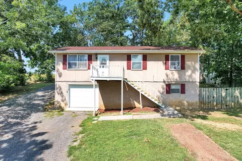 1915 Old Charleston Rd NE, Cleveland, TN 37312
