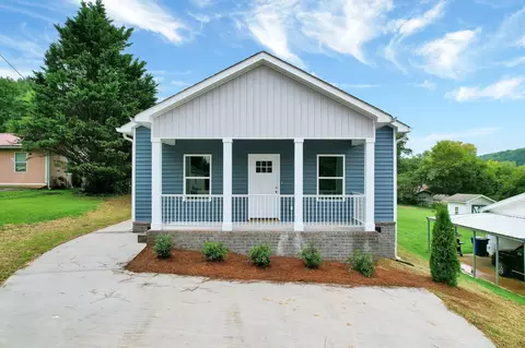 426 Cliff Dr SE, Cleveland, TN 37323