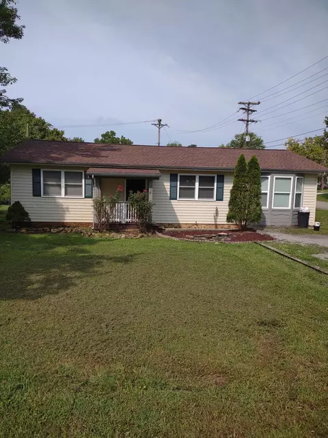 232 N Georgia Ave N, Etowah, TN 37331