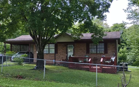228 N Georgia Ave, Etowah, TN 37331