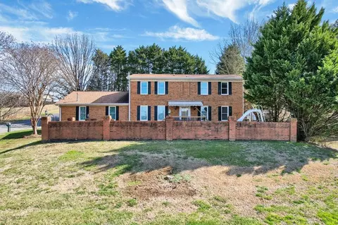 2818 Harris Cir NW, Cleveland, TN 37312