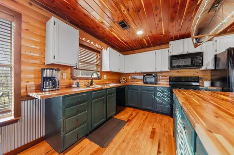 Kitchen - 34 Railroad Rd, Westpoint, TN 38486 photo 2 of 6