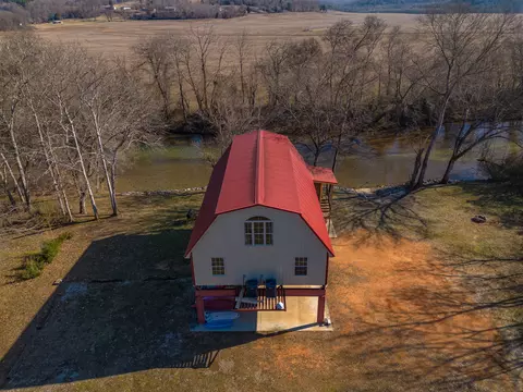 View/Area - 34 Railroad Rd, Westpoint, TN 38486 photo 3 of 26