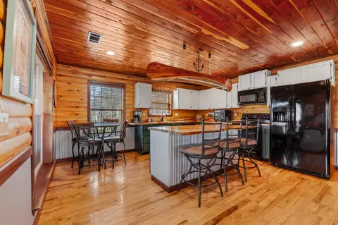 Kitchen - 34 Railroad Rd, Westpoint, TN 38486 photo 4 of 6
