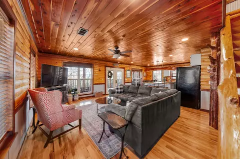 Living - 34 Railroad Rd, Westpoint, TN 38486 photo 1 of 3