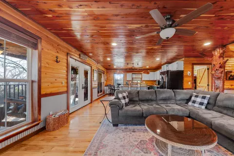 Living - 34 Railroad Rd, Westpoint, TN 38486 photo 3 of 3