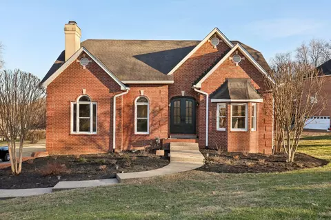 1106 Dickerson Bay Dr, Gallatin, TN 37066