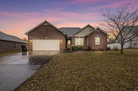 211 Mill Creek Ct, Smyrna, TN 37167
