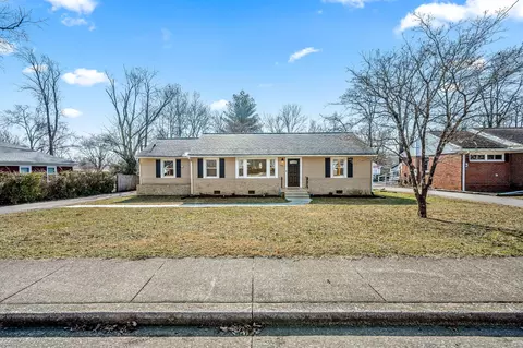 Exterior - 711 Sunset Ave, Murfreesboro, TN 37129 photo 11 of 12
