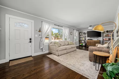 Entry Way - 711 Sunset Ave, Murfreesboro, TN 37129 photo 1 of 1