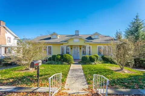 110 S Crest Rd, Chattanooga, TN 37404