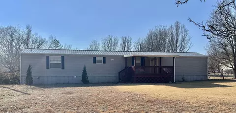 725 Lakeshore Dr, Beechgrove, TN 37018