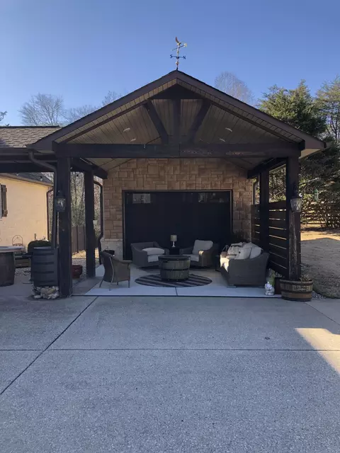 Exterior - 7841 Pinecrest Ct, Fairview, TN 37062 photo 5 of 9