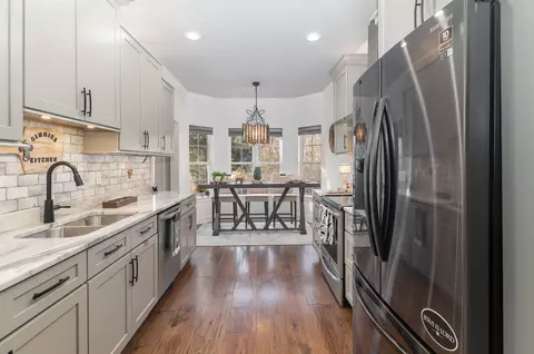 Kitchen - 7841 Pinecrest Ct, Fairview, TN 37062 photo 2 of 2