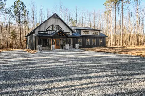 4959 Lick Creek Rd, Linden, TN 37096
