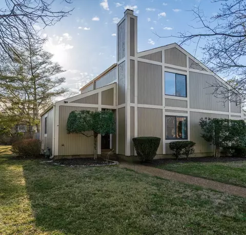 843 Todd Preis Dr, Nashville, TN 37221
