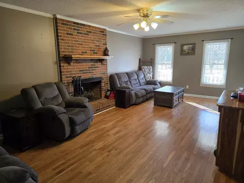 Living - 2487 Blue Spring Rd, Decherd, TN 37324 photo 1 of 1