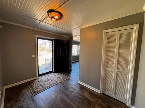 1410 Sharp Springs Rd, Winchester, TN 37398 photo 2