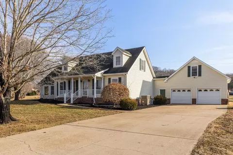23 Oak Hill Ln, Carthage, TN 37030