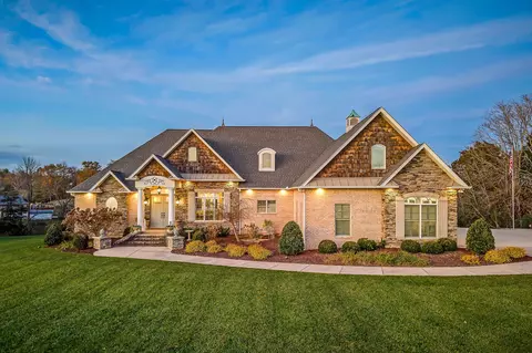 130 Southern Woods Ct, Cookeville, TN 38506