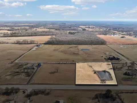 907 Buffalo Rd, Hohenwald, TN 38462