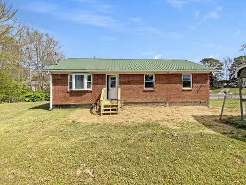 615 Lafayette Ct, Clarksville, TN 37042
