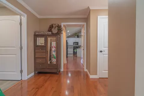 Entry Way - 135 Davis Rd, Decherd, TN 37324 photo 1 of 4