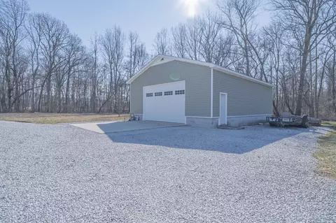 Exterior - 135 Davis Rd, Decherd, TN 37324 photo 16 of 19