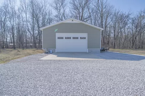 Exterior - 135 Davis Rd, Decherd, TN 37324 photo 15 of 19