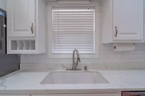 Kitchen - 135 Davis Rd, Decherd, TN 37324 photo 4 of 4