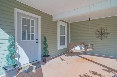 Exterior - 135 Davis Rd, Decherd, TN 37324 photo 7 of 19