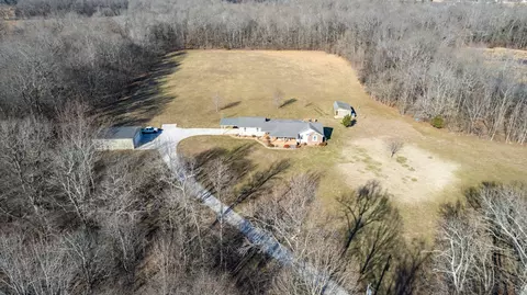 View/Area - 135 Davis Rd, Decherd, TN 37324 photo 1 of 4