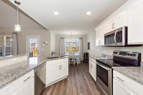 55 Legacy St, Decherd, TN 37324 photo 9