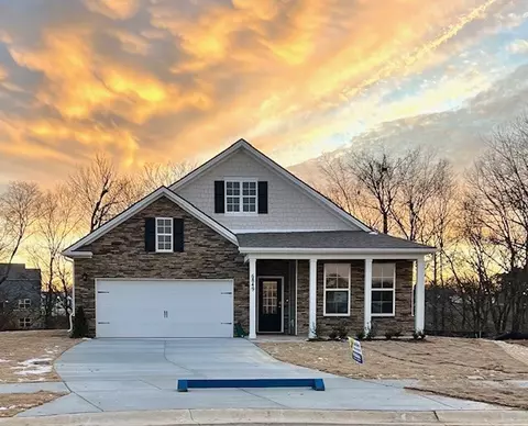 6849 Japonica Ln, White House, TN 37188