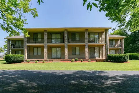 140 Bennett Dr, Pulaski, TN 38478 photo 1