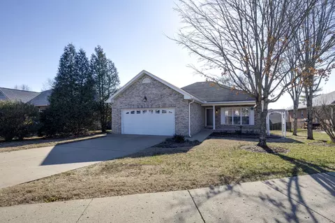 667 Community Ct, Gallatin, TN 37066
