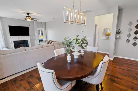 Dining - 3410 Hyde Ct, Murfreesboro, TN 37128 photo 2 of 2