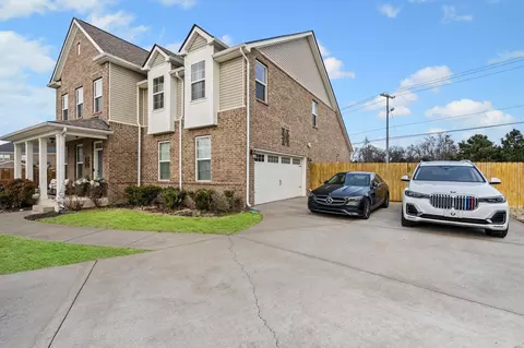 Exterior - 3410 Hyde Ct, Murfreesboro, TN 37128 photo 3 of 13