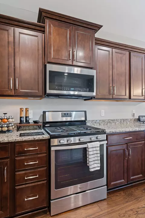 Kitchen - 3410 Hyde Ct, Murfreesboro, TN 37128 photo 7 of 9