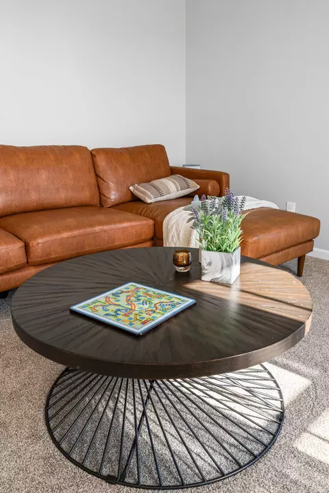 Living - 3410 Hyde Ct, Murfreesboro, TN 37128 photo 2 of 2