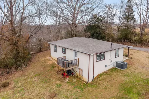 338 Delong Rd, Smithville, TN 37166