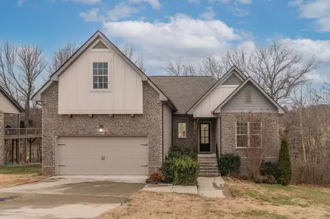 2184 Savage Creek Dr, Springfield, TN 37172