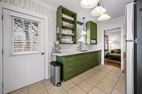 Kitchen - 457 E Madison St, Pulaski, TN 38478 photo 2 of 4