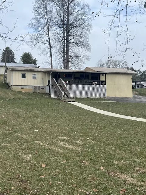 257 Earls Ln, Doyle, TN 38559 photo 3