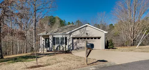 7320 Hidden Lake Cir, Fairview, TN 37062