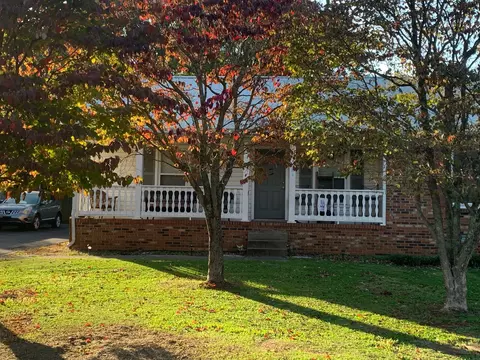 2581 Exeter Dr, Murfreesboro, TN 37130